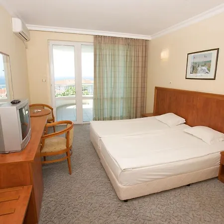 Consul Hotel