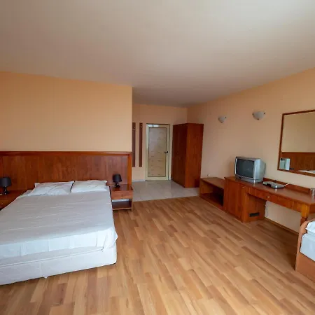 Consul Hotel